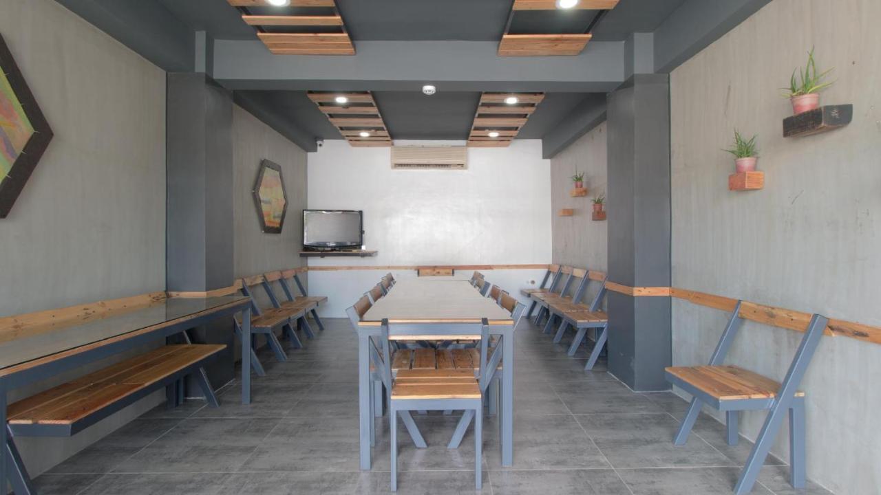 RedDoorz Plus @ Taft North Mandurriao Iloilo Zewnętrze zdjęcie