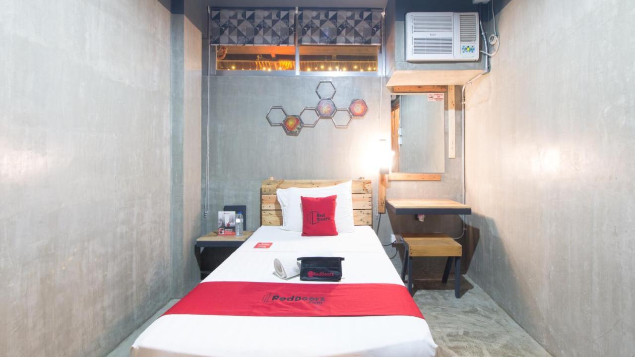 RedDoorz Plus @ Taft North Mandurriao Iloilo Zewnętrze zdjęcie